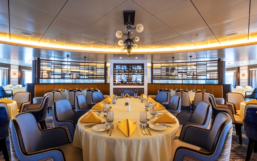 AE Expeditions, SYLVIA EARLE, Dining Room, Sylvia Earle, Richard I'Anson-3.jpg